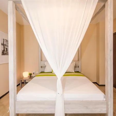 Cozy And With Balcony شقة *